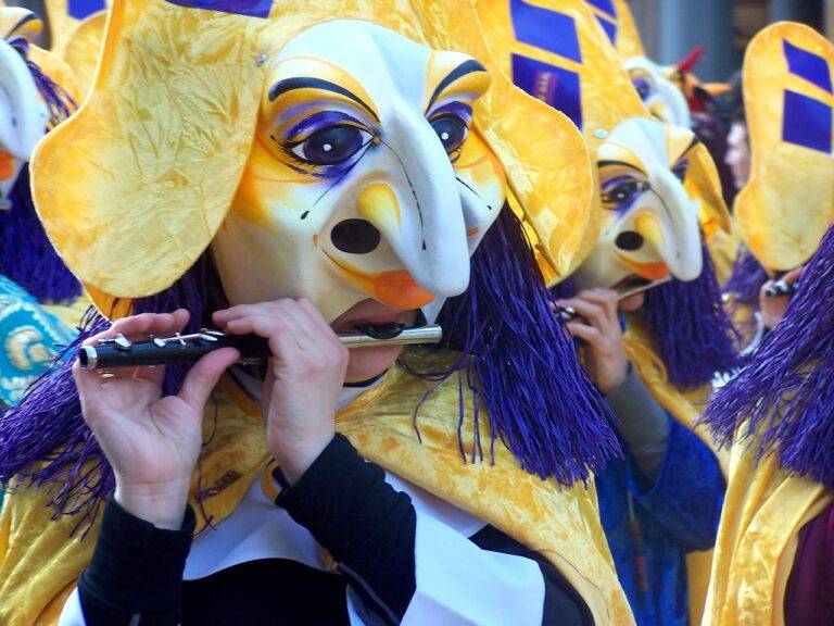 Exploring the Influence of Streetwear Culture on Fashion and Pop Culture