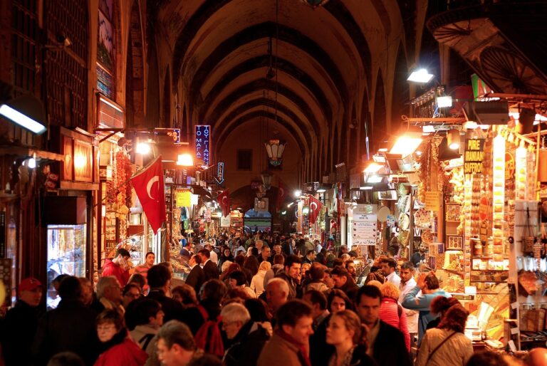 How to Create a Successful Retail Marketing Campaign
