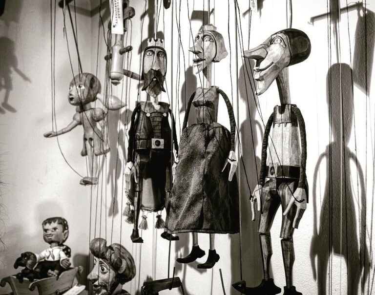 The Impact of the Gig Economy on Retail Employment